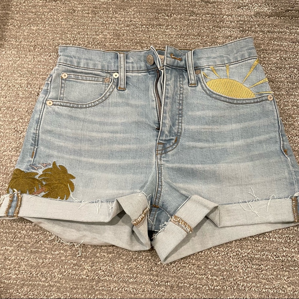 NWOT Madewell Embroidered Shorts, Size 24